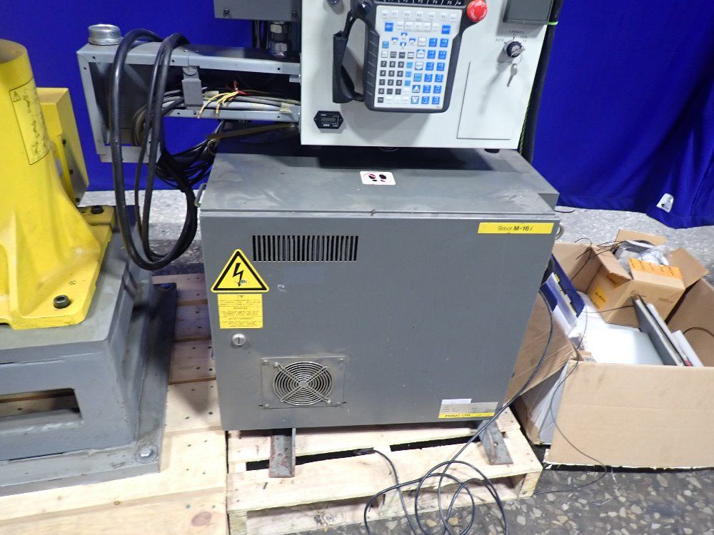 Fanuc Robot - M-16i