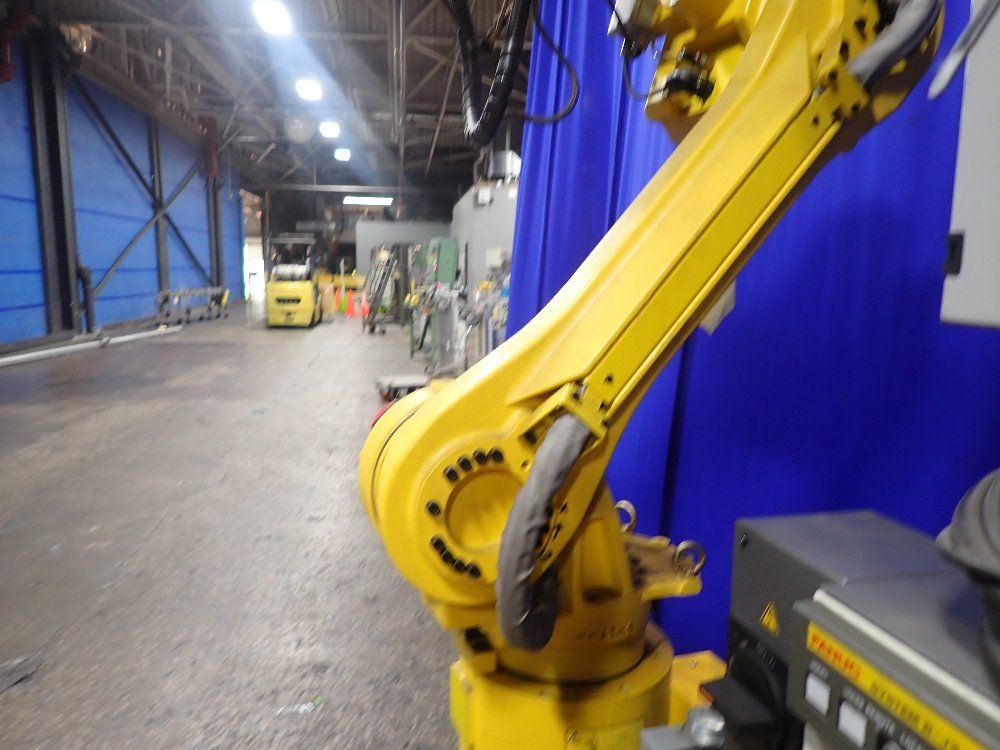 Fanuc Robot - M-16i