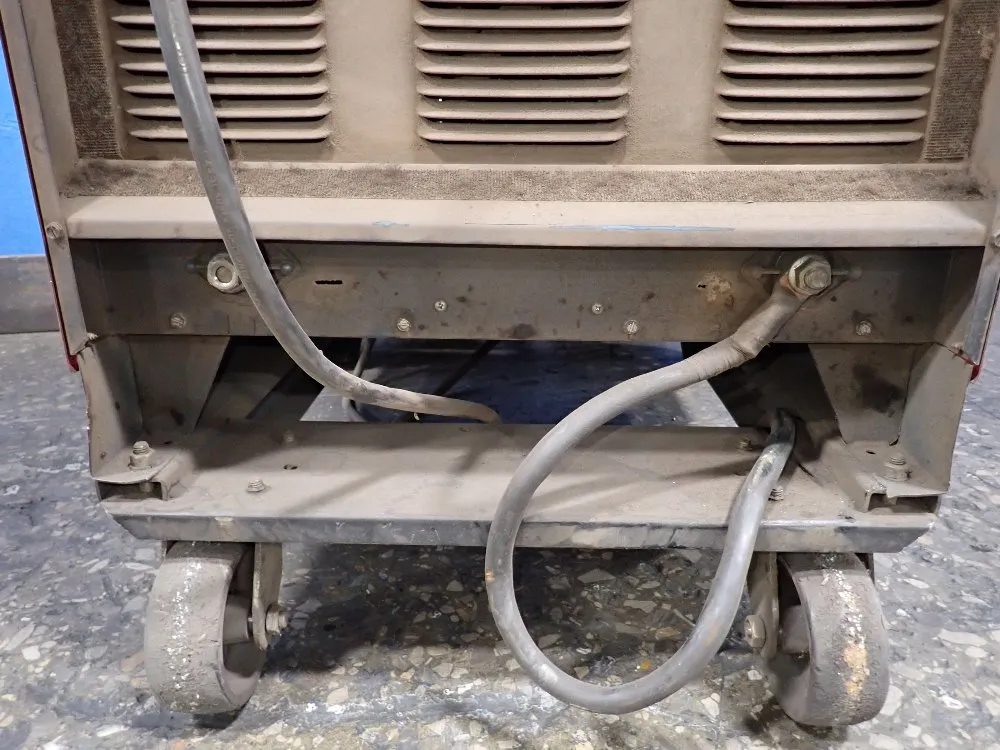 Lincoln Electric 400 Amps Welder - Cv-400