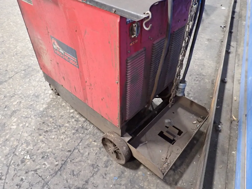 Lincoln Electric 400 Amps Welder - Cv-400