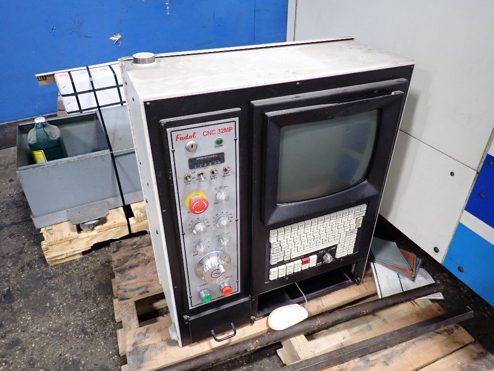 Fadal 16" X 39 1/2" Cnc Vmc - 904-1