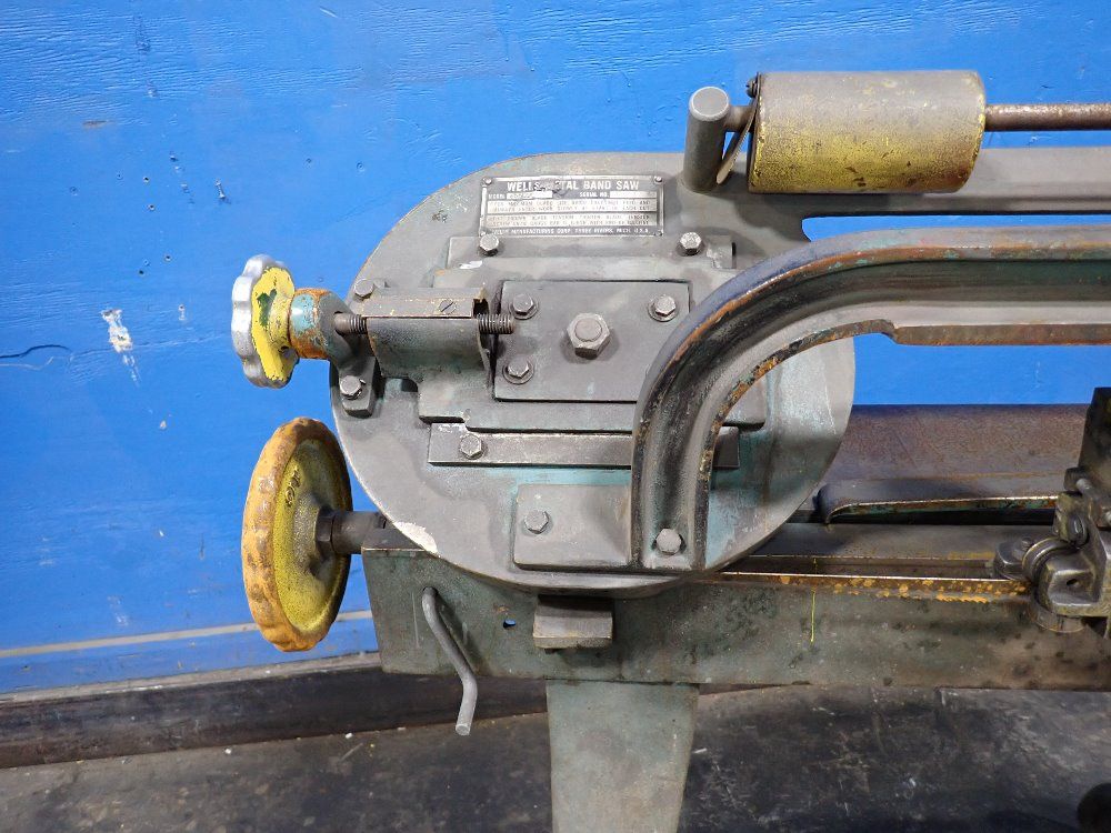 Wells 15" X 7 1/2" Horizontal Band Saw - 600