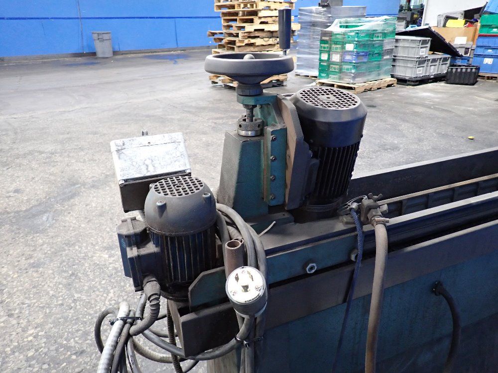 Moons Horizontal Weld Saw