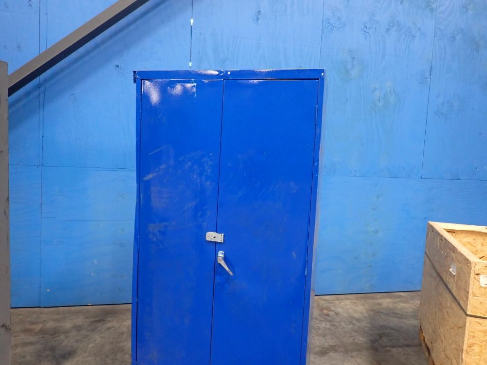 Tennsco 5 Shelve 2 Door Cabinet