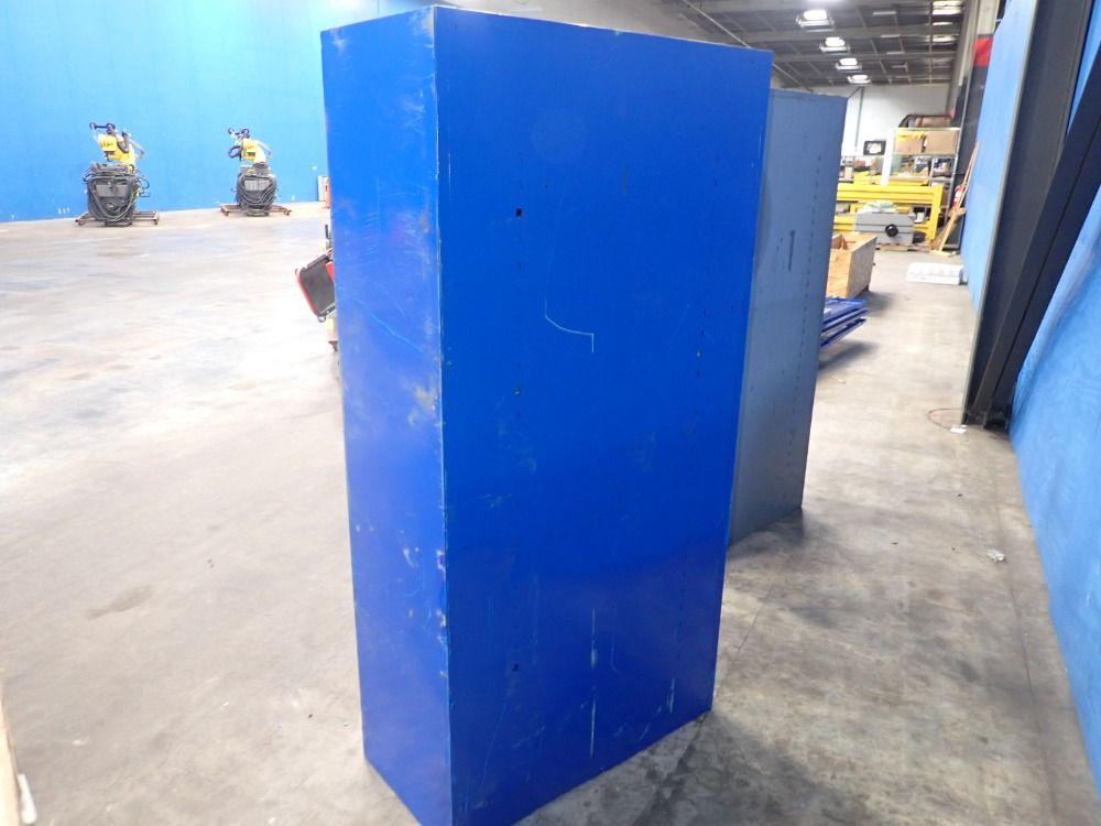 Tennsco 5 Shelve 2 Door Cabinet