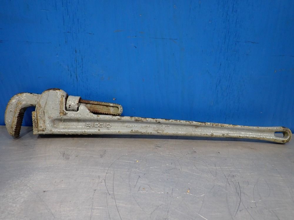Rigid 38" Heavy Duty Pipe Wrench