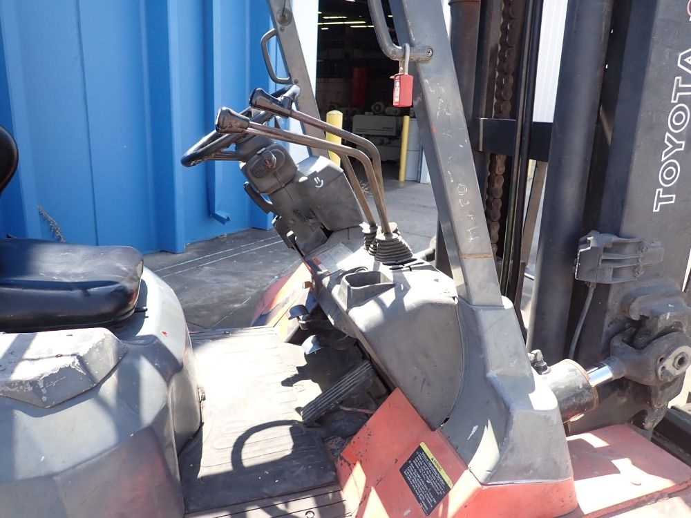 Toyota 15,000 Diesel Forklift - 7fdu80