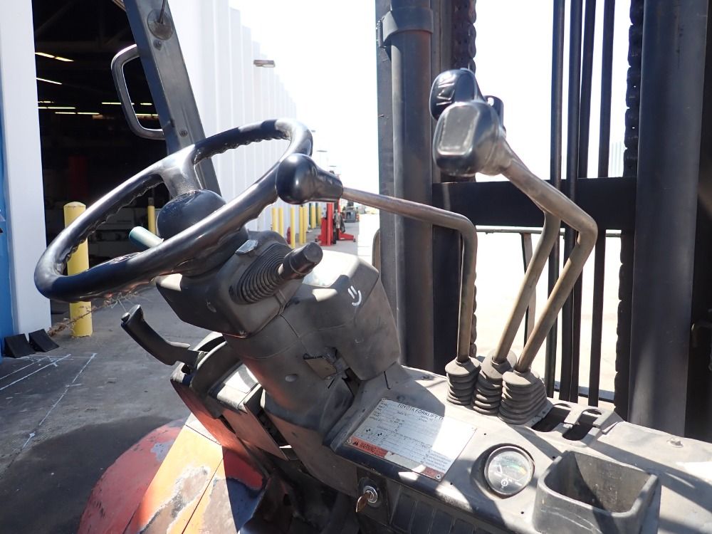 Toyota 15,000 Diesel Forklift - 7fdu80