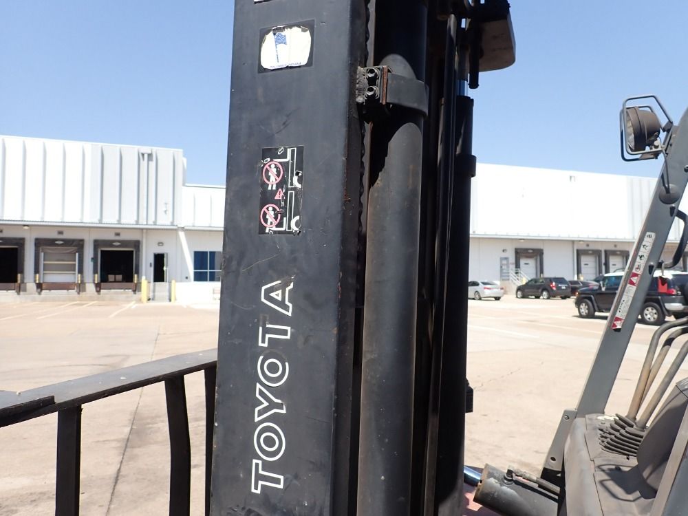 Toyota 15,000 Diesel Forklift - 7fdu80