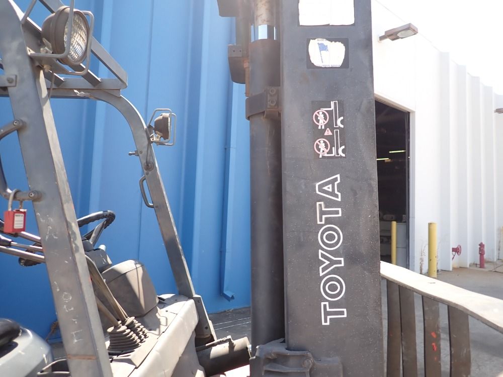 Toyota 15,000 Diesel Forklift - 7fdu80