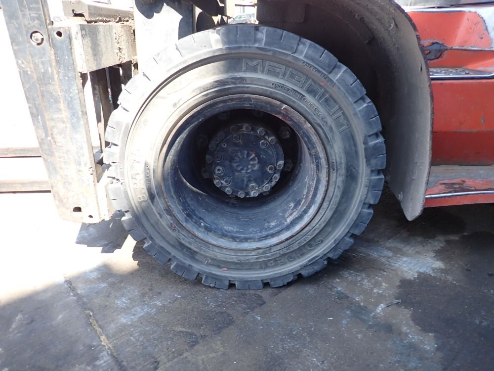 Toyota 15,000 Diesel Forklift - 7fdu80