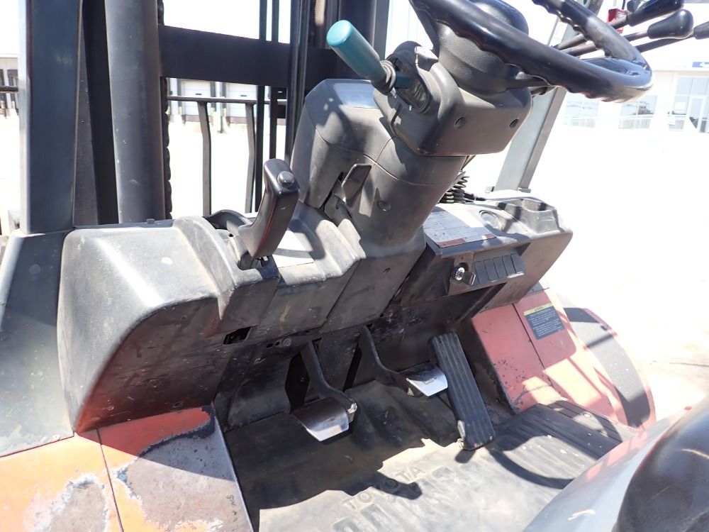 Toyota 15,000 Diesel Forklift - 7fdu80