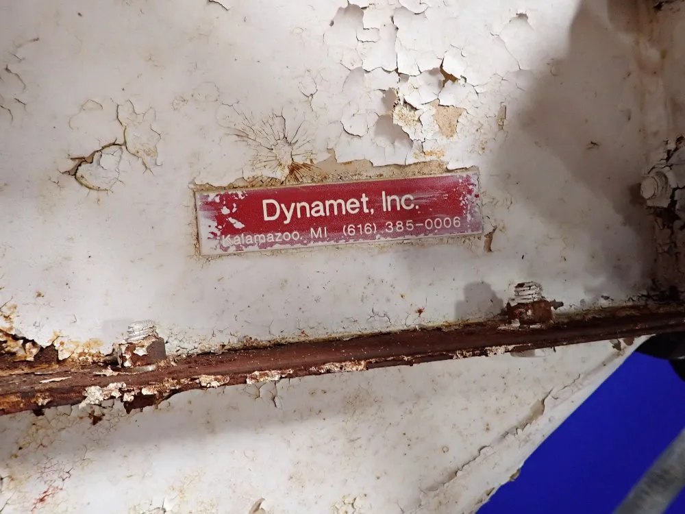 Dynamet Inc 23" X 24" X 25" Feeder