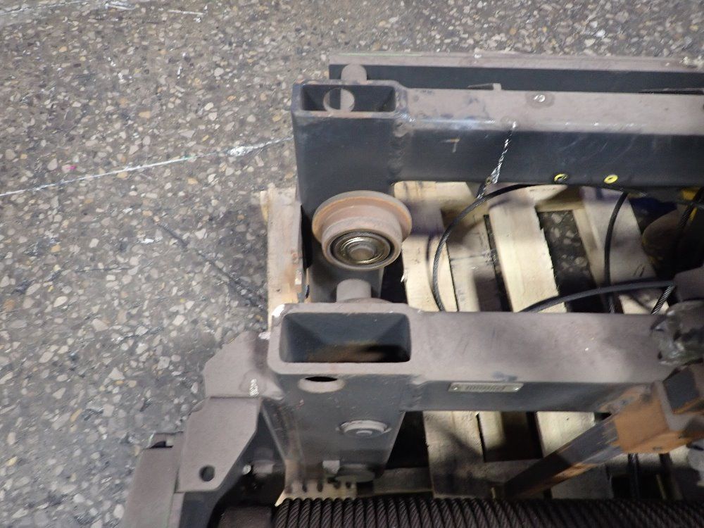 Stahl 1 1/4 Tons Electric Cable Hoist - Sh4008-204/il3