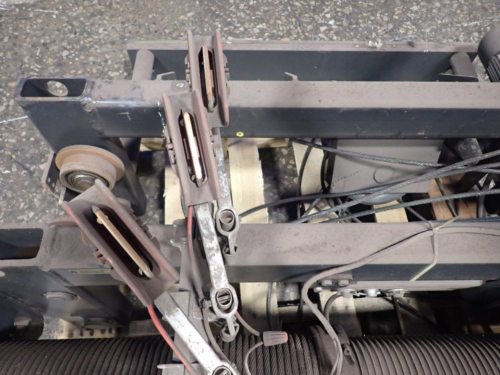 Stahl 1 1/4 Tons Electric Cable Hoist - Sh4008-204/il3