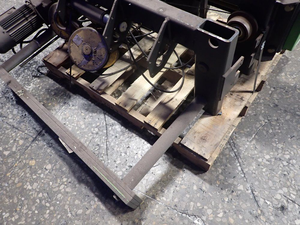 Stahl 1 1/4 Tons Electric Cable Hoist - Sh4008-204/il3