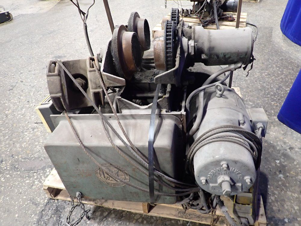 Robbins & Myers 5 Tons Electric Cable Hoist
