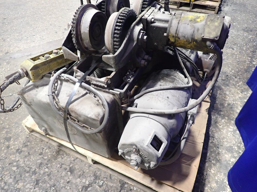 Robbins & Myers 5 Tons Electric Cable Hoist