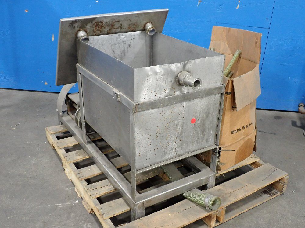 .75 Hp Holding Tank W Drain Tubes