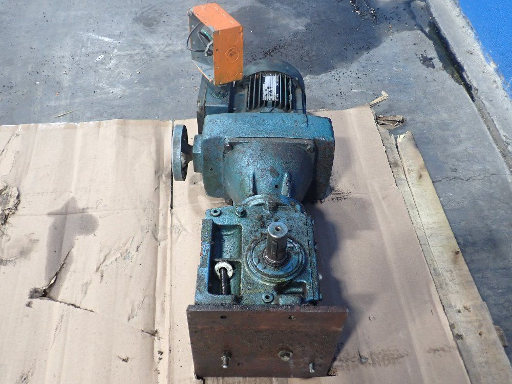 Sew-eurodrive Inc. .20-.33 Hp Gear Drive - Df12dt71d5