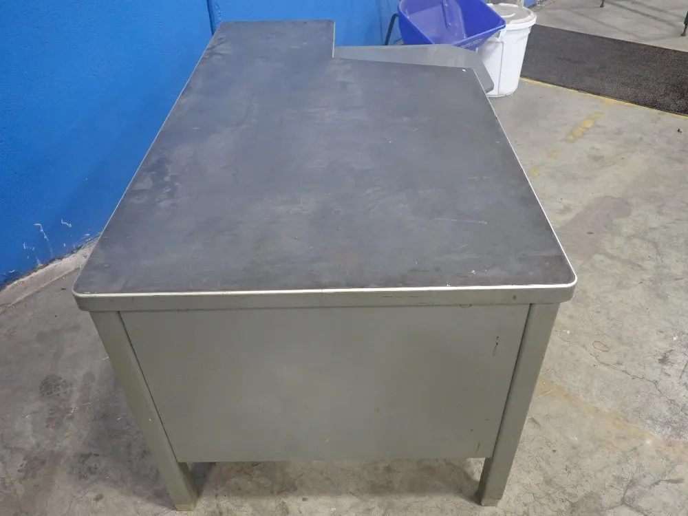 The General Fireproofing Co. 4 Drawers Steel Work Desk
