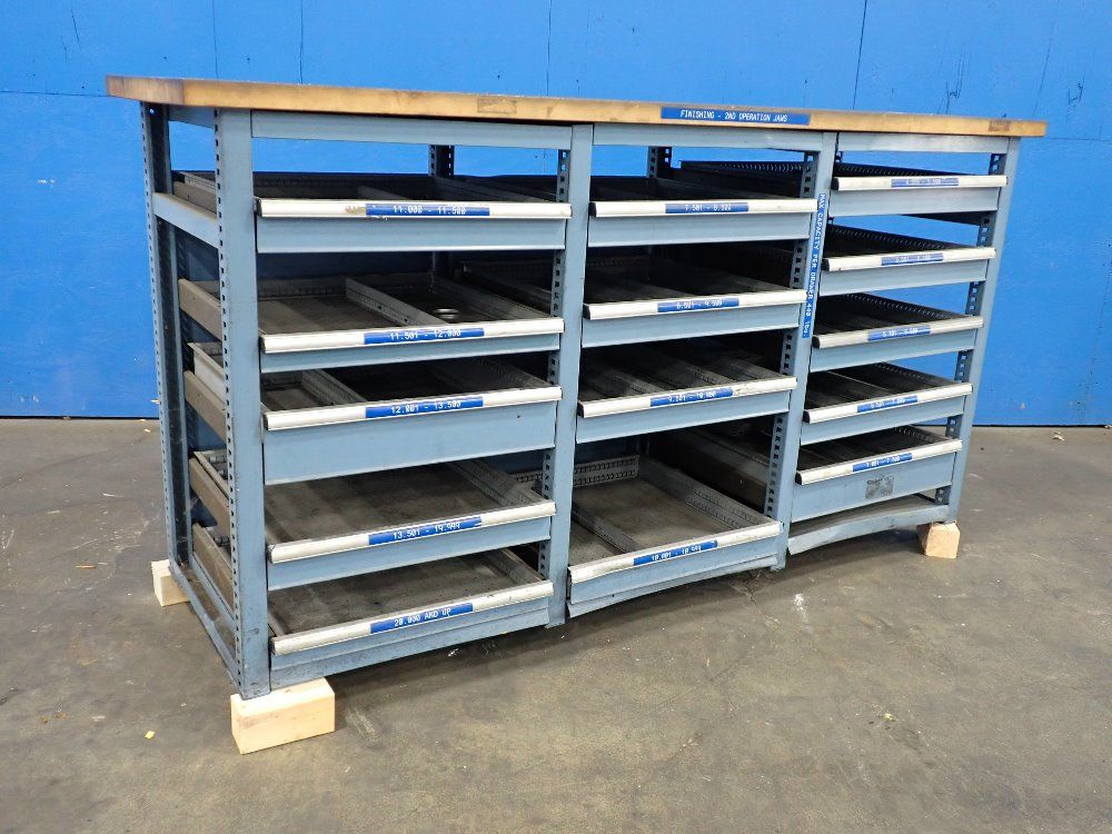 14 Drawers Shelving Unit W/drawers