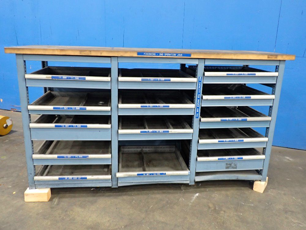 14 Drawers Shelving Unit W/drawers