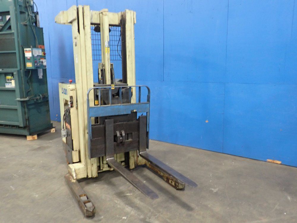 Crown 3000 Lbs. Electric Stand Up Forklift - 30rdtt
