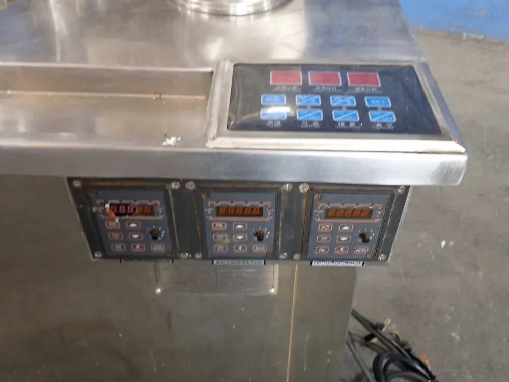 Lom Machine Company Capsule Filling Machine - Lmf100