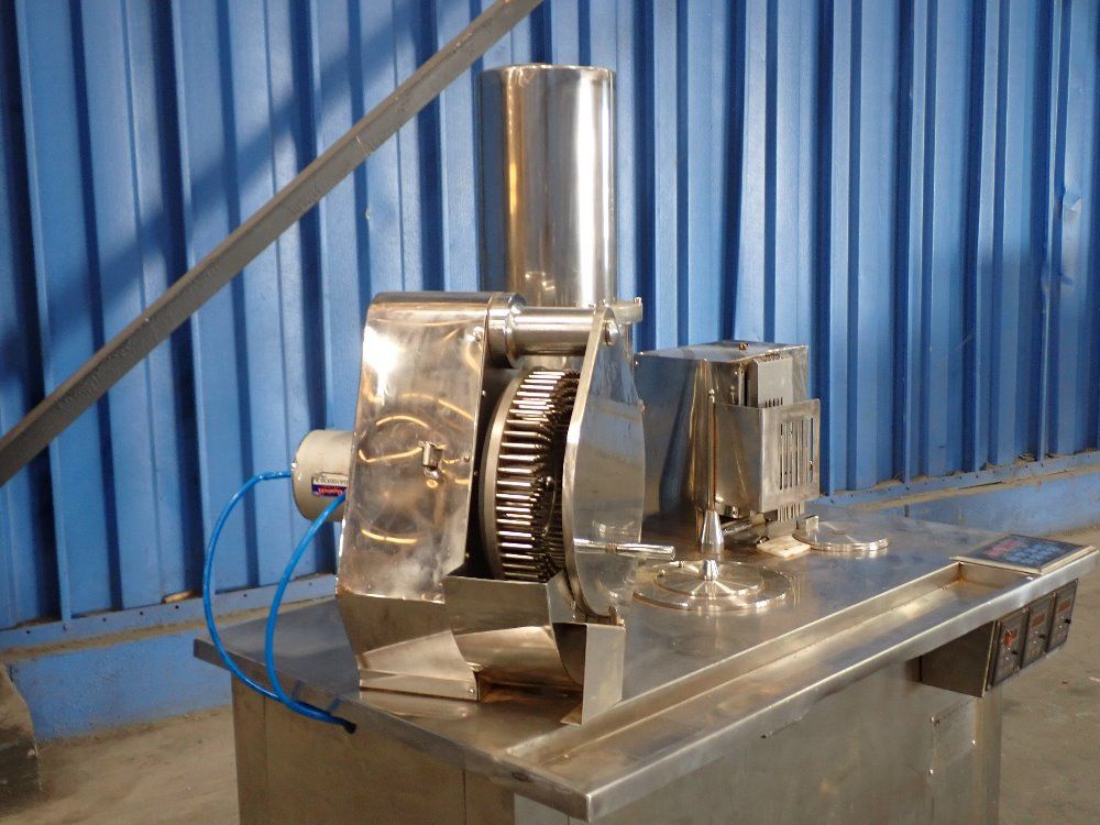 Lom Machine Company Capsule Filling Machine - Lmf100