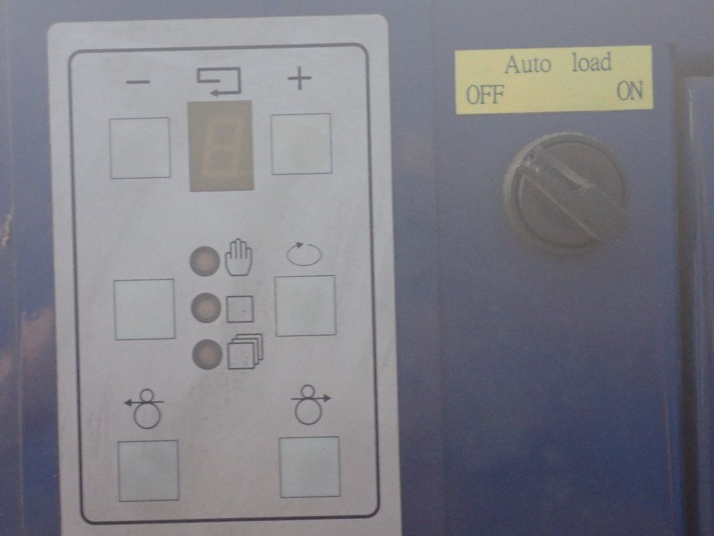 Polychem Plastic Strapping Systems Strapping Machine - Sv5000s