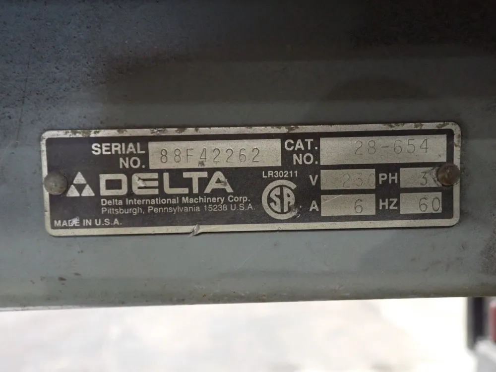 Delta 20x8 Vertical Band Saw - 28-654