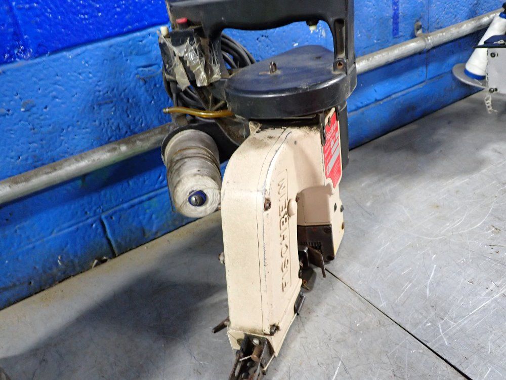 Fischbein Sewing Machine - Ecr