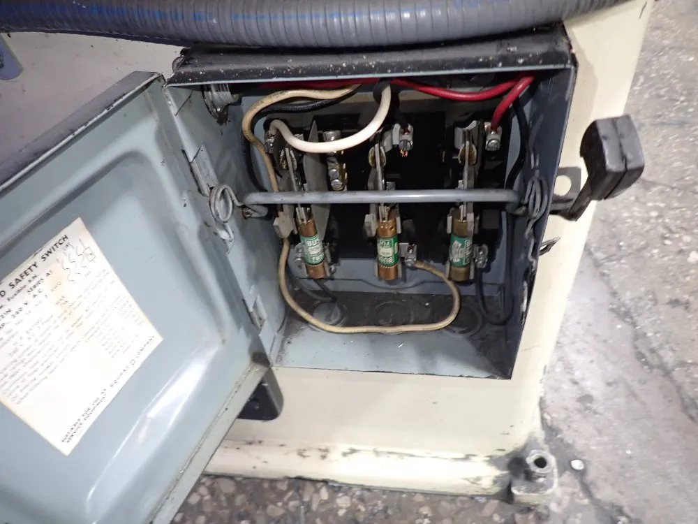 Harrison 14" X 32" Gap Bed Lathe - 13h-hp