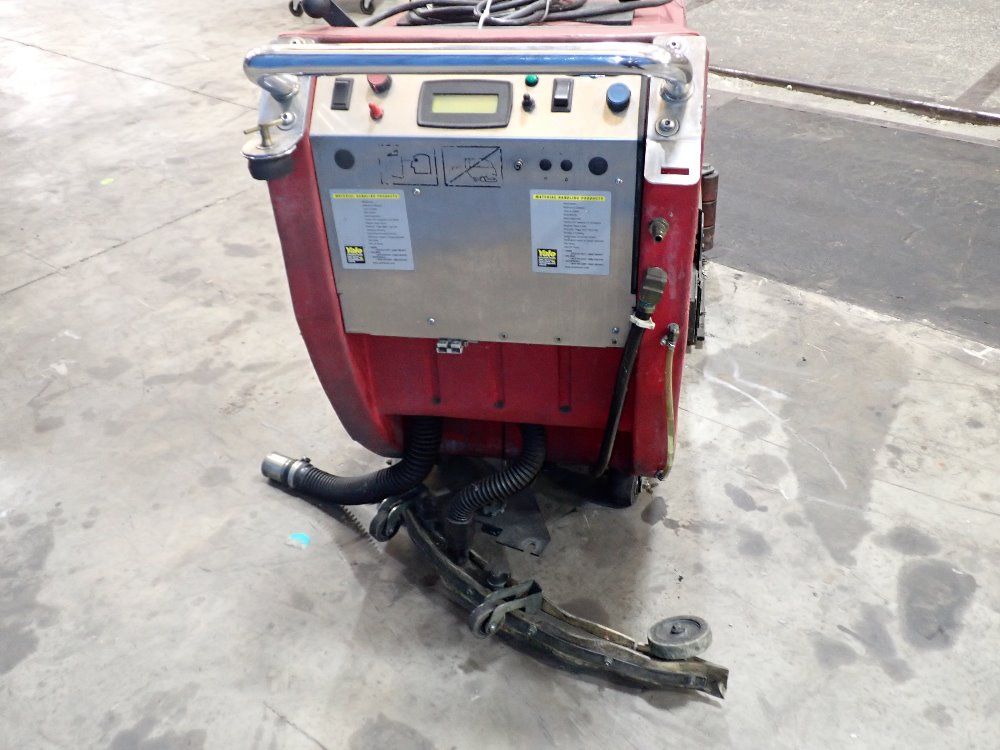 Factory Cat 30" Floor Scrubber - 26