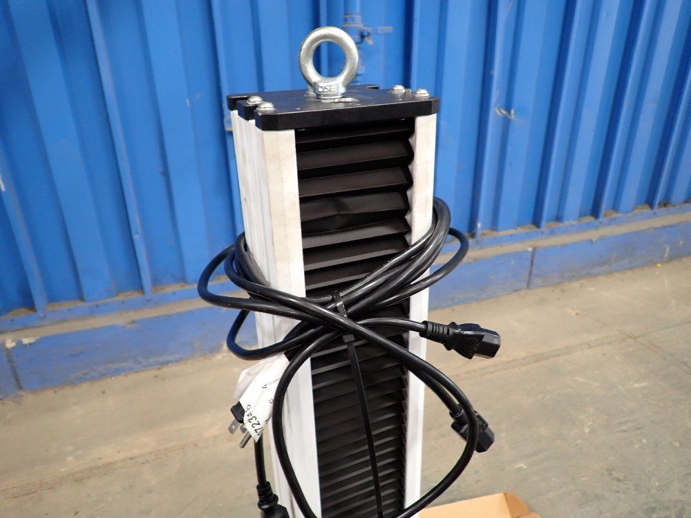 Instron Automated Testing Machine - 3343