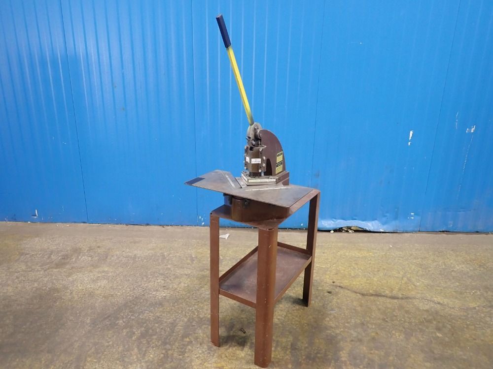 Strippit Di-acro Notcher - 2hn