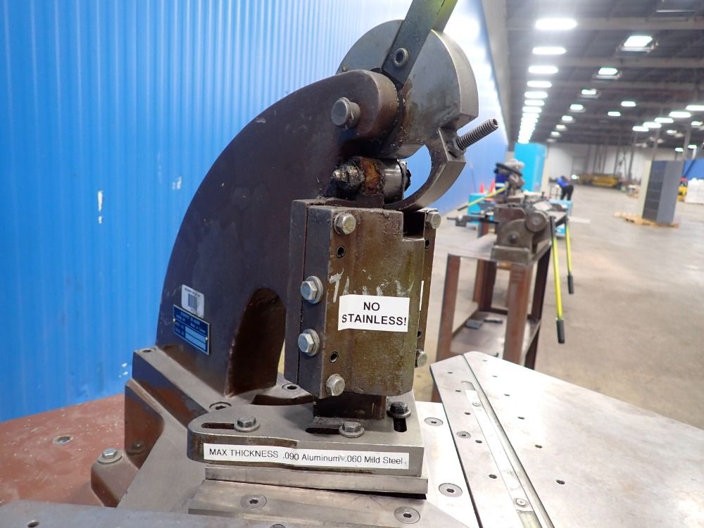 Strippit Di-acro Notcher - 2hn