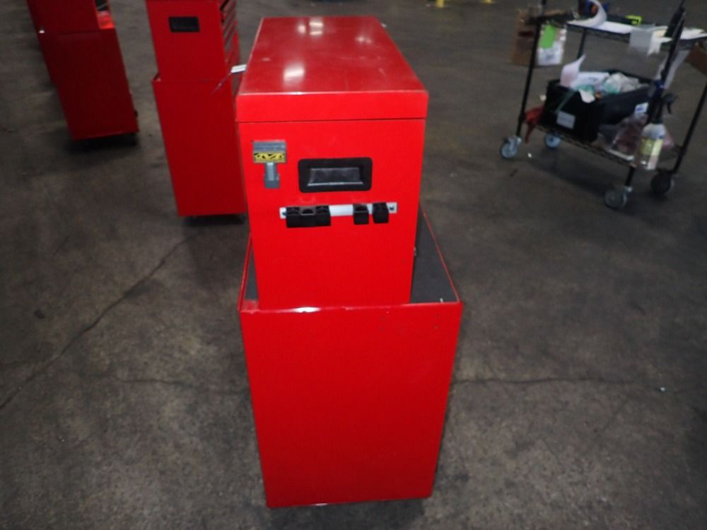 Craftsman 12 Drawer Tool Box