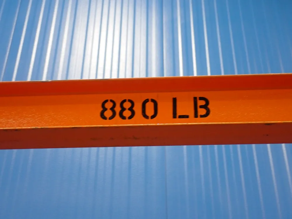 Harbor Freight Tools 880 Lb Gantry Crane - 41188