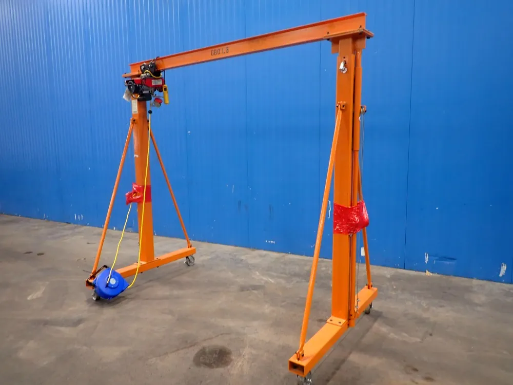 Harbor Freight Tools 880 Lb Gantry Crane - 41188