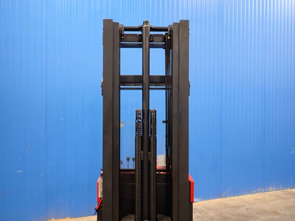 Raymond Electric Forklift - 211-ra30tt