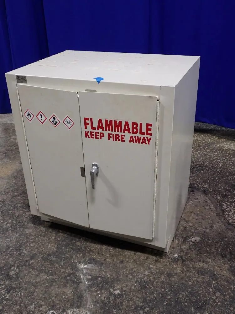 Mott Mfg 50 Liters Flammable Cabinet - 1312011