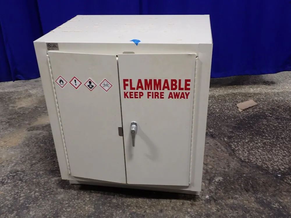 Mott Mfg 50 Liters Flammable Cabinet - 1312011