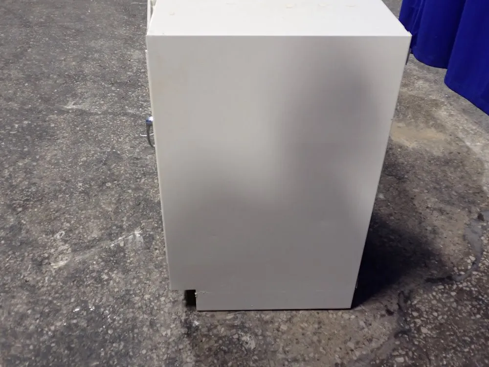 Mott Mfg 50 Liters Flammable Cabinet - 1312011