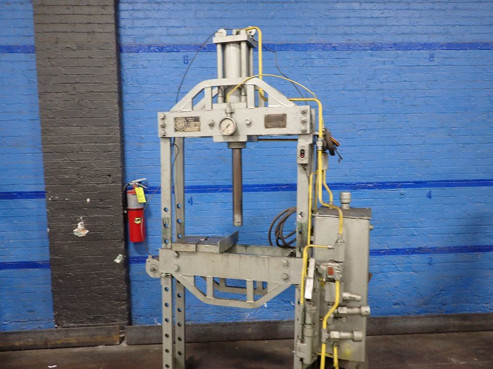 K.r. Wilson 50 Ton Hydraulic Unit - 37emd I