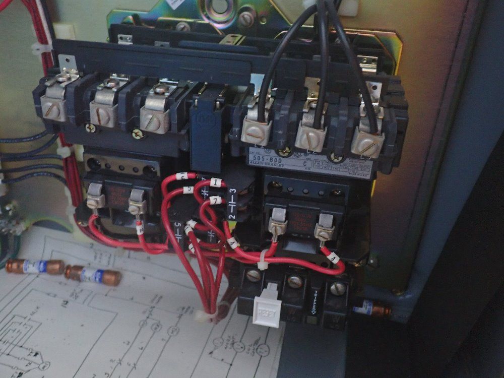 Bridgeport 9"x48" Vertical Mill