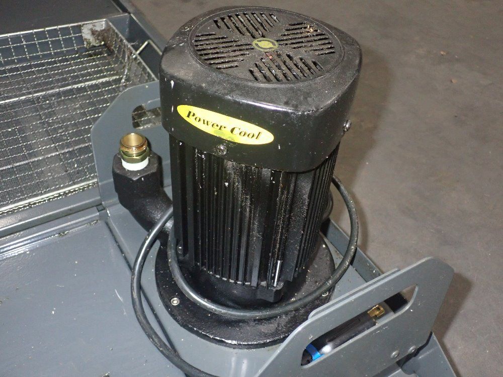 Haas Cnc Vertical Machining Center - Vf-1