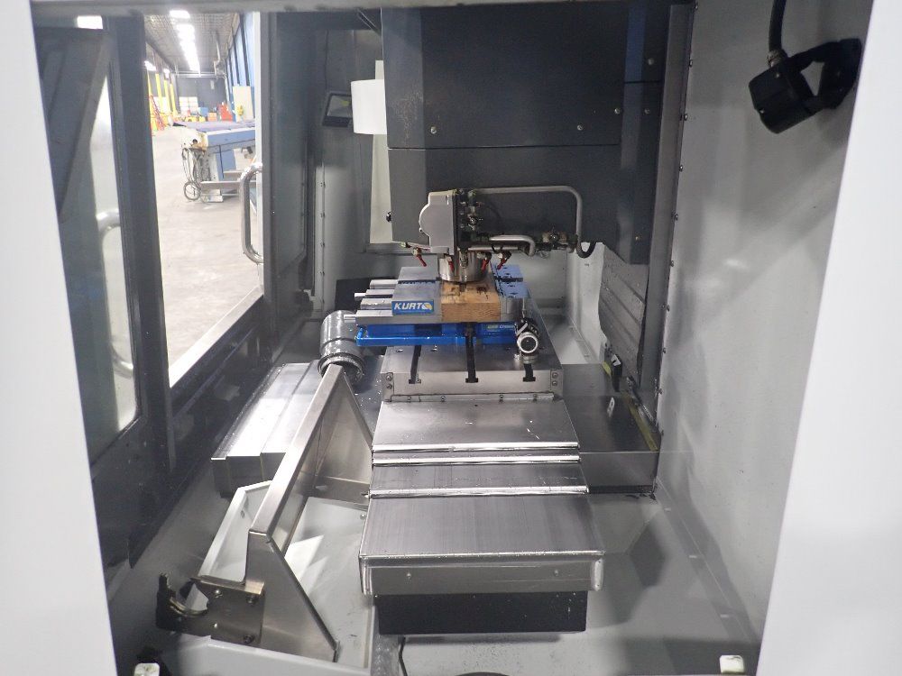 Haas Cnc Vertical Machining Center - Vf-1