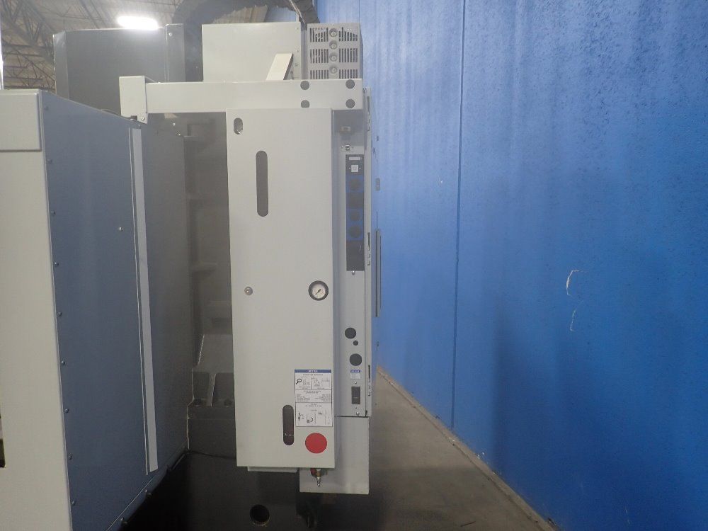 Haas Cnc Vertical Machining Center - Vf-1